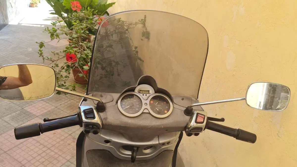 Piaggio Beverly 250 (2004 - 05)  (3)