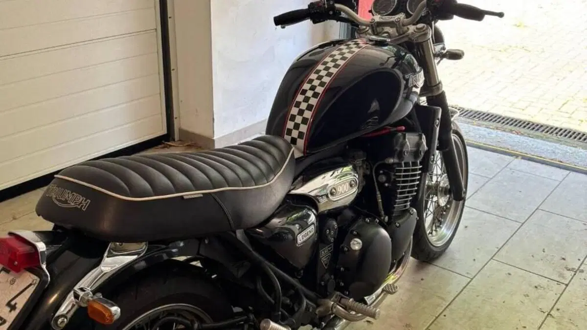 Triumph Legend TT 900 (1998 - 02)  (2)