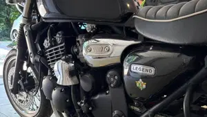 Triumph Legend TT 900 (1998 - 02)  (7)