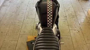 Triumph Legend TT 900 (1998 - 02)  (8)