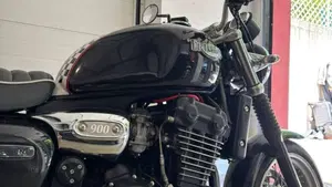 Triumph Legend TT 900 (1998 - 02)  (9)