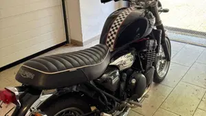 Triumph Legend TT 900 (1998 - 02)  (12)