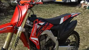 Honda CRF 450R (2014) 
