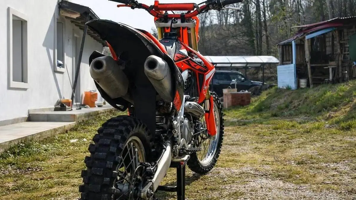 Honda CRF 450R (2014)  (5)