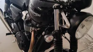Triumph Speed Twin 900 (2023 - 24)  (3)
