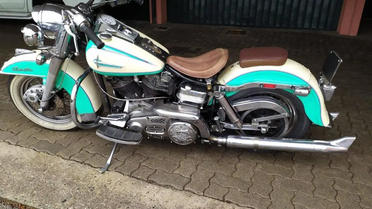 Harley-Davidson   (2)