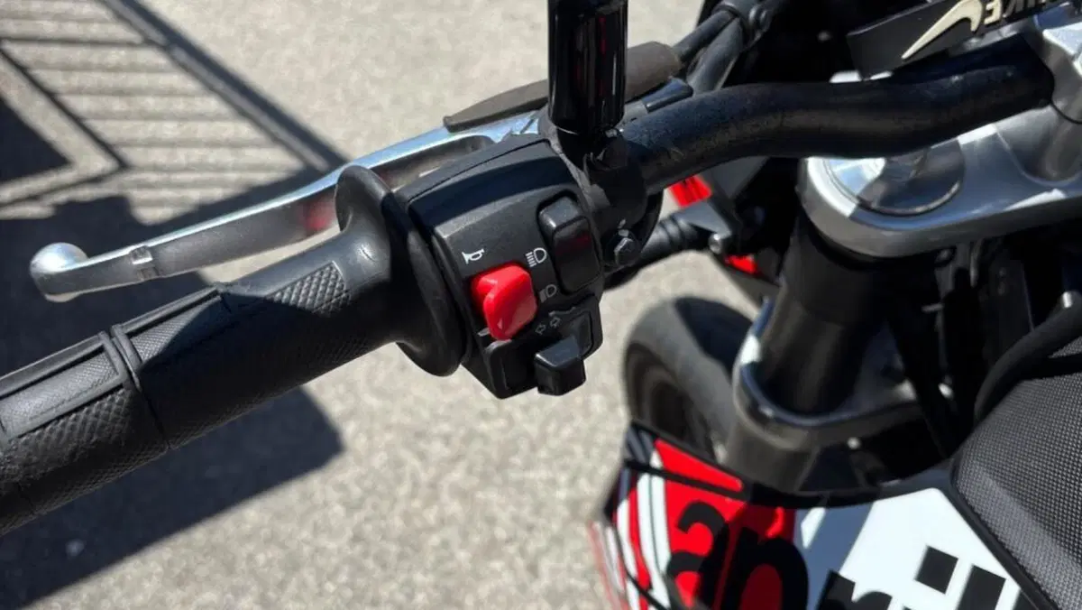 Aprilia SX 125 (2021 - 24)  (9)