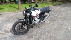Royal Enfield Interceptor 650 (2019 - 20)  (2)