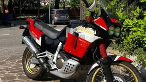 Honda Africa Twin XRV 750 (1992)  (8)