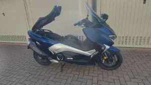 Yamaha T-Max 530 DX (2017 - 19)  (3)