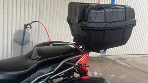 Moto Guzzi V85 TT Guardia d'Onore (2022 - 23)  (4)