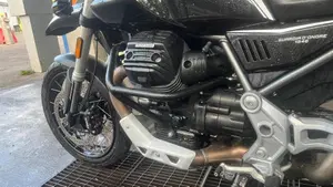 Moto Guzzi V85 TT Guardia d'Onore (2022 - 23)  (11)
