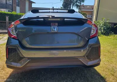 Honda Civic 1.6 5 porte Elegance Navi (4)