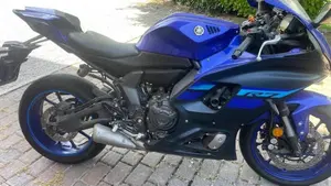 Yamaha YZF R7 (2021 - 25)  (4)