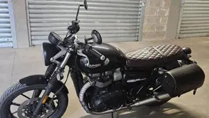 Triumph Street Twin 900 (2019 - 20)  (2)
