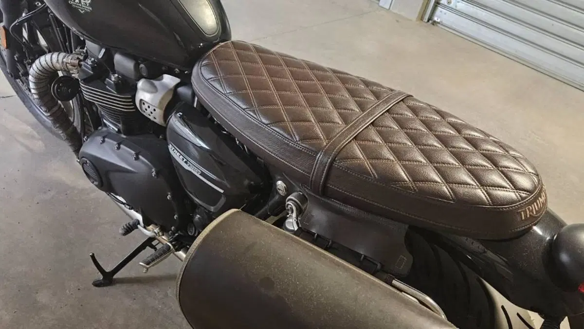 Triumph Street Twin 900 (2019 - 20)  (3)
