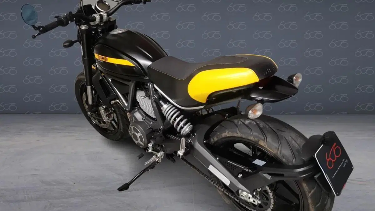 Ducati Scrambler 800 Full Throttle (2015 - 16)  (5)
