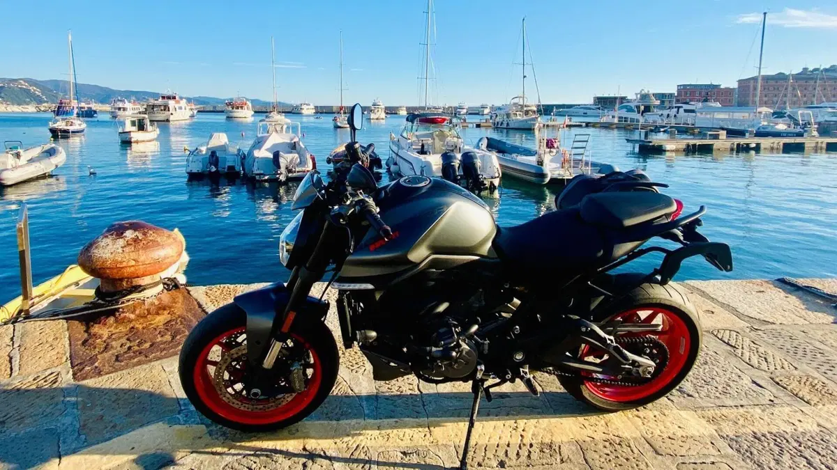 Ducati Monster 937 + (2021 - 25) 