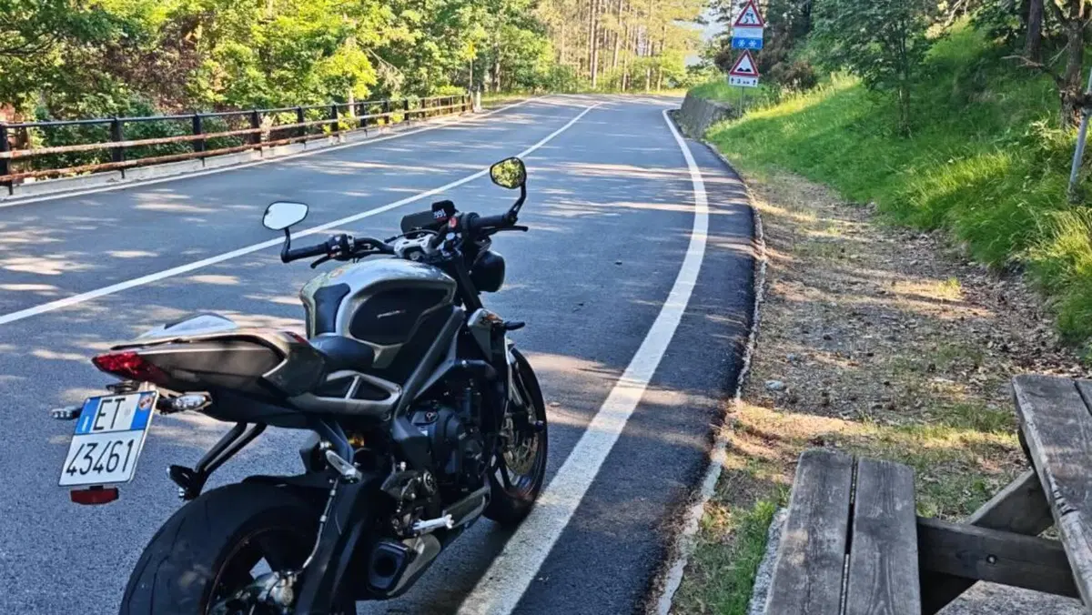 Triumph Street Triple RS (2020 - 22)  (6)