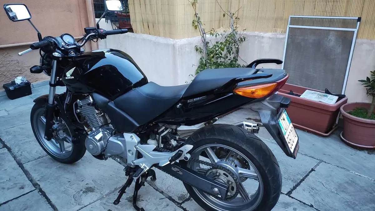 Honda CBF 500  (12)