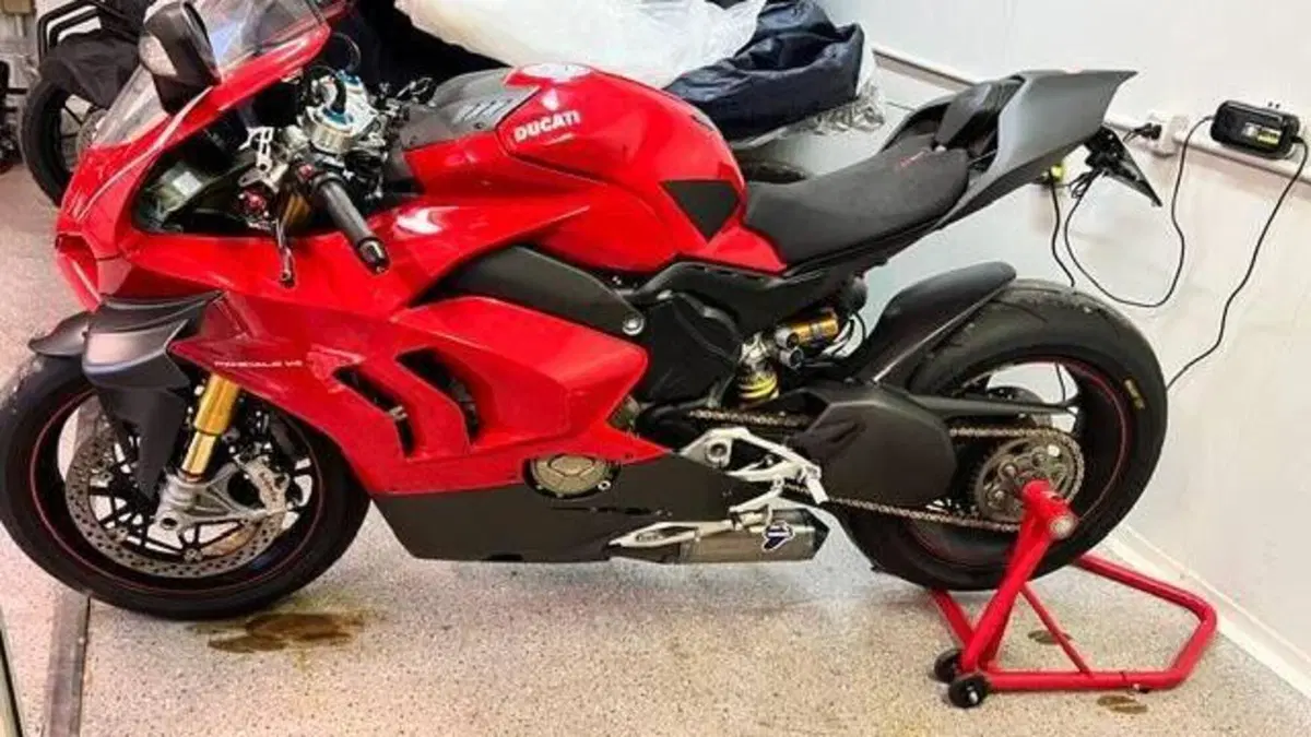 Ducati Panigale V4 S 1100 (2018 - 19)  (3)