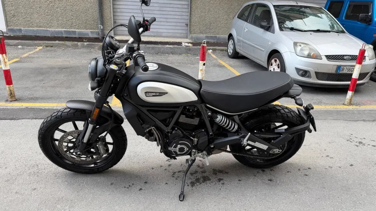 Ducati Scrambler 800 Full Throttle (2023 - 24)  (2)
