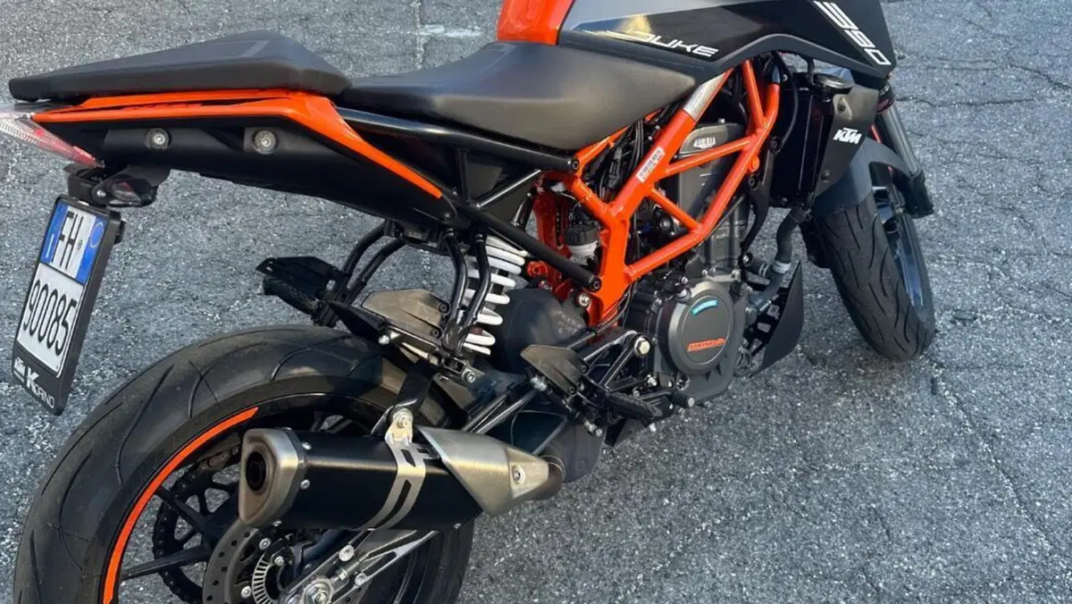 KTM 390 Duke (2021 - 23)  (4)