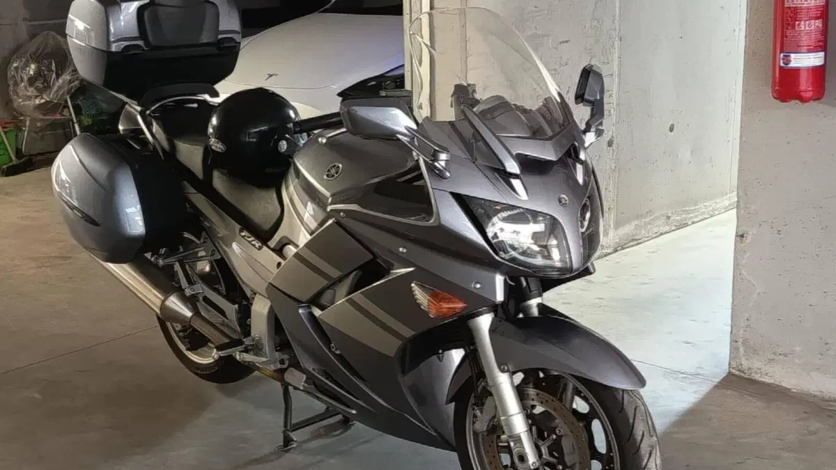 Yamaha FJR 1300 ABS (2005 - 06)  (3)