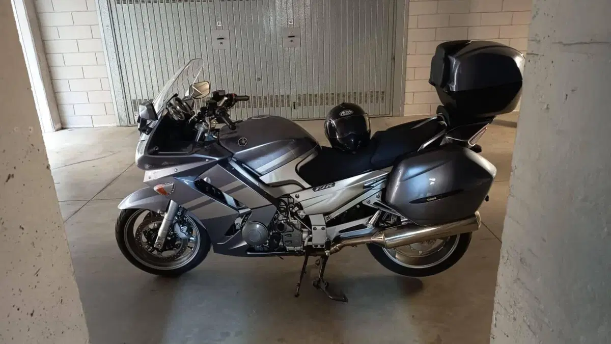 Yamaha FJR 1300 ABS (2005 - 06)  (4)