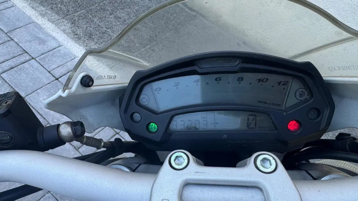 Ducati Monster 796 (2010 - 13)  (7)