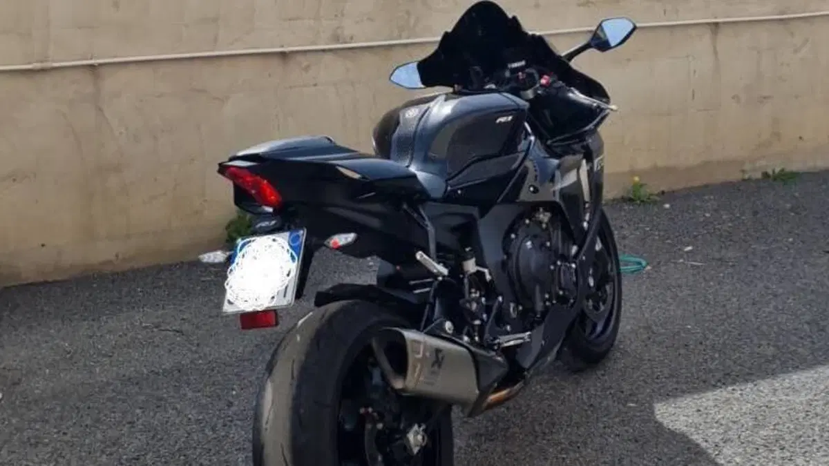 Yamaha YZF R1 (2020 - 25)  (2)