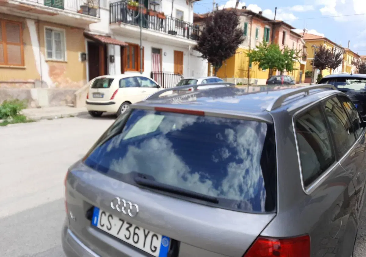 Audi A4 Avant 2.5 V6 TDI multitronic Top (6)