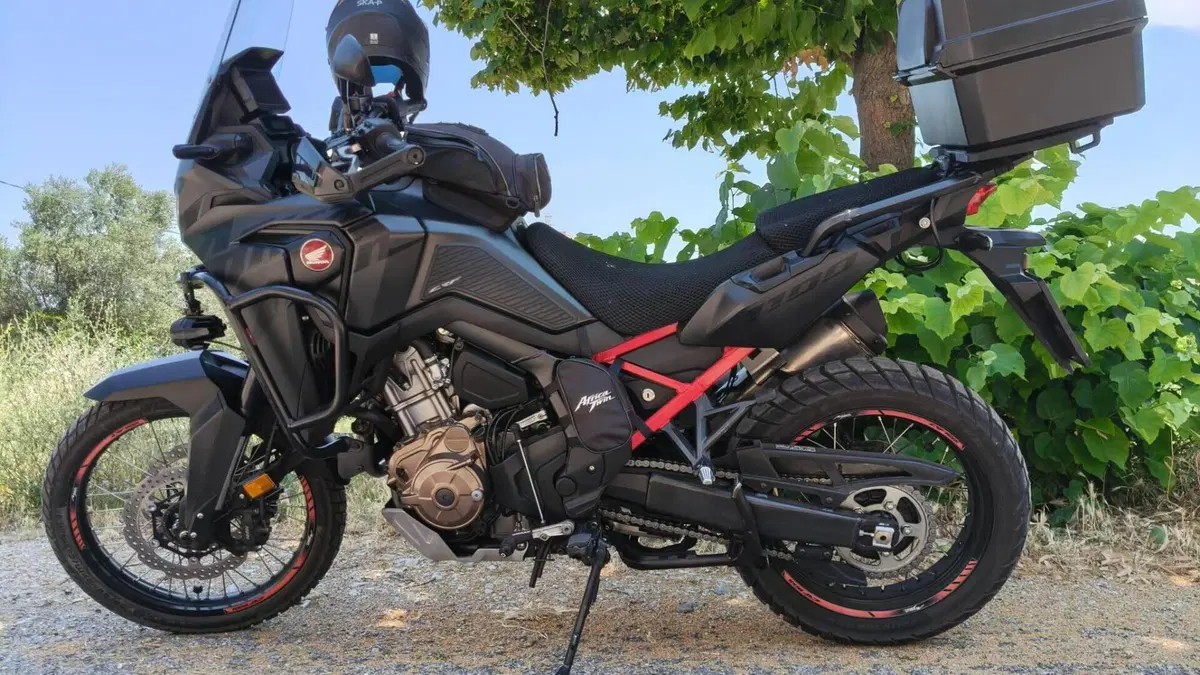 Honda Africa Twin CRF 1100L Urban (2022 - 23)  (3)