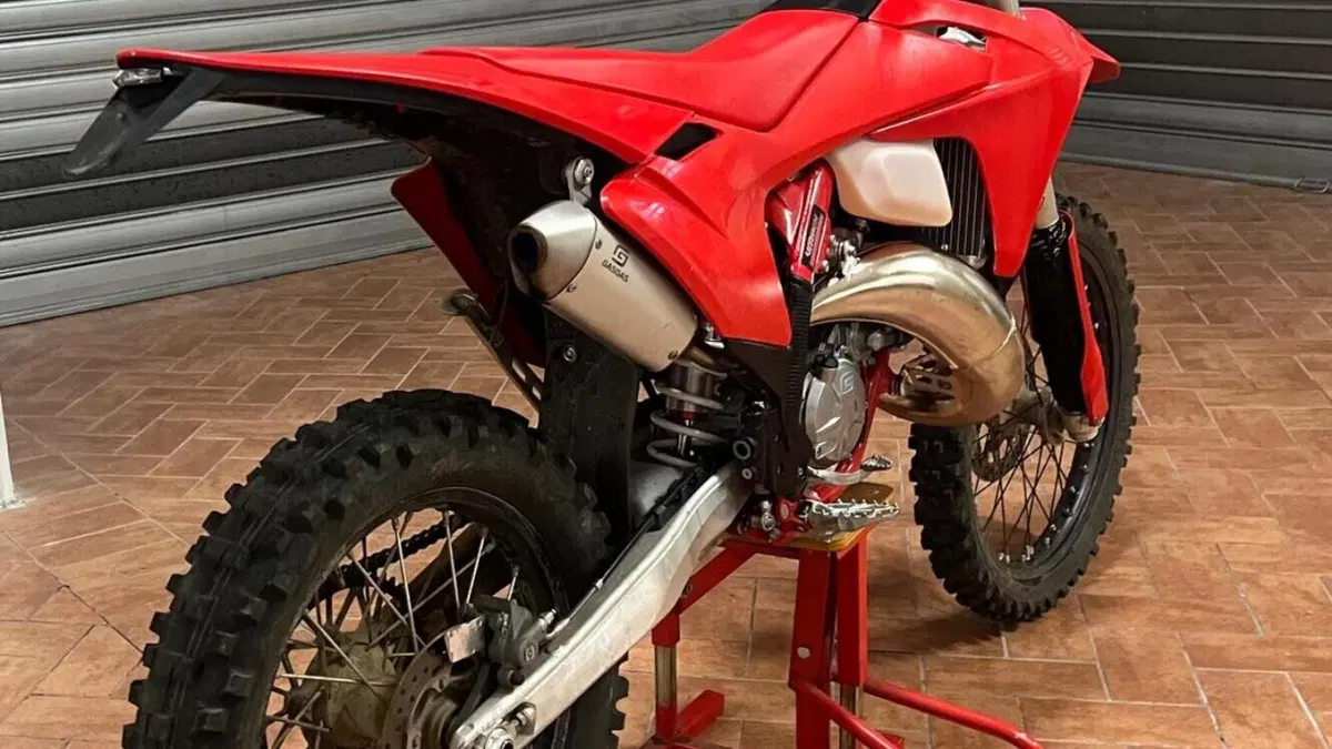 GASGAS EC 125 (2025)  (8)