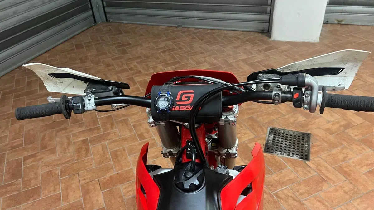 GASGAS EC 125 (2025)  (10)