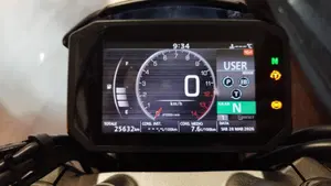 Honda CB 1000 R (2021 - 25)  (6)