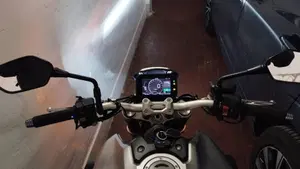 Honda CB 1000 R (2021 - 25)  (8)