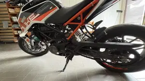 KTM 125 Duke ABS (2017 - 20)  (6)