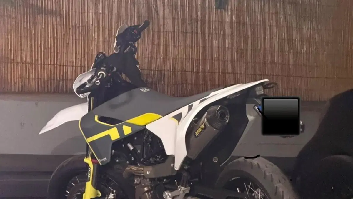 Husqvarna 701 Supermoto (2022)  (5)