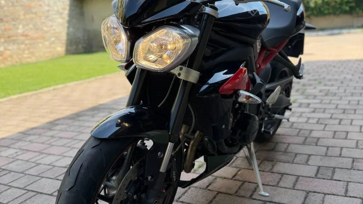 Triumph Street Triple R ABS (2013 - 17) 