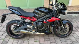 Triumph Street Triple R ABS (2013 - 17)  (5)