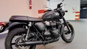 Triumph Bonneville T100 Black (2017 - 20)  (2)