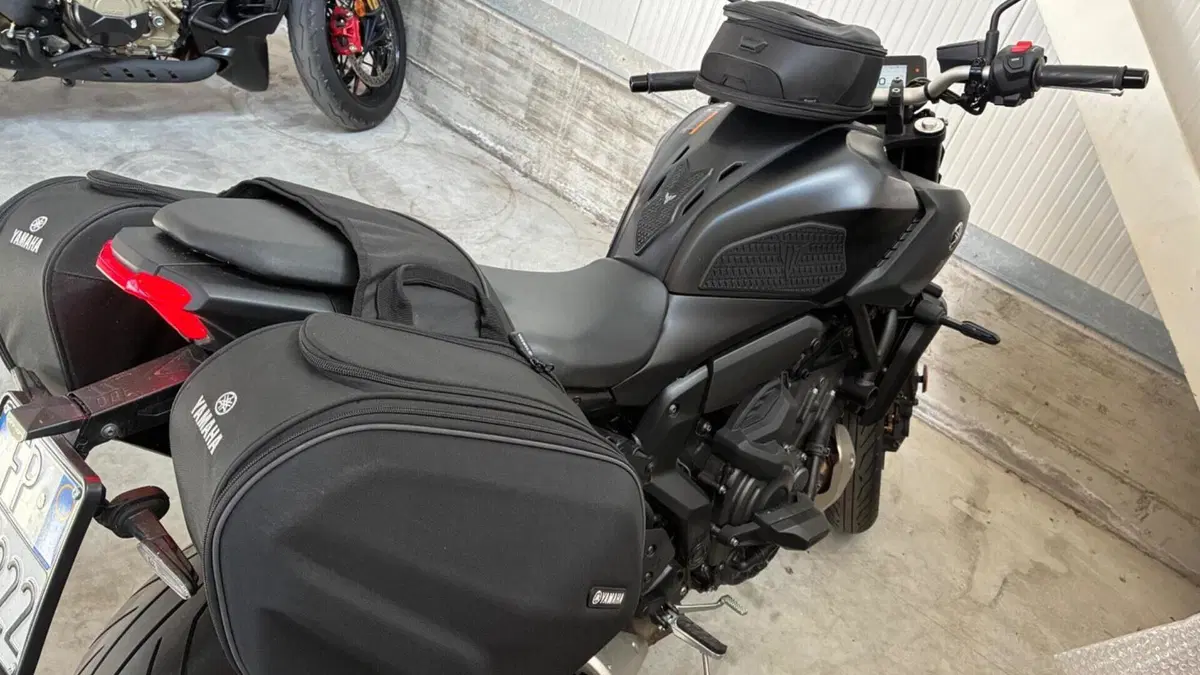 Yamaha MT-07 Y-AMT (2025 - 26) 