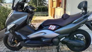 Yamaha T-Max 500 (2008 - 12)  (4)