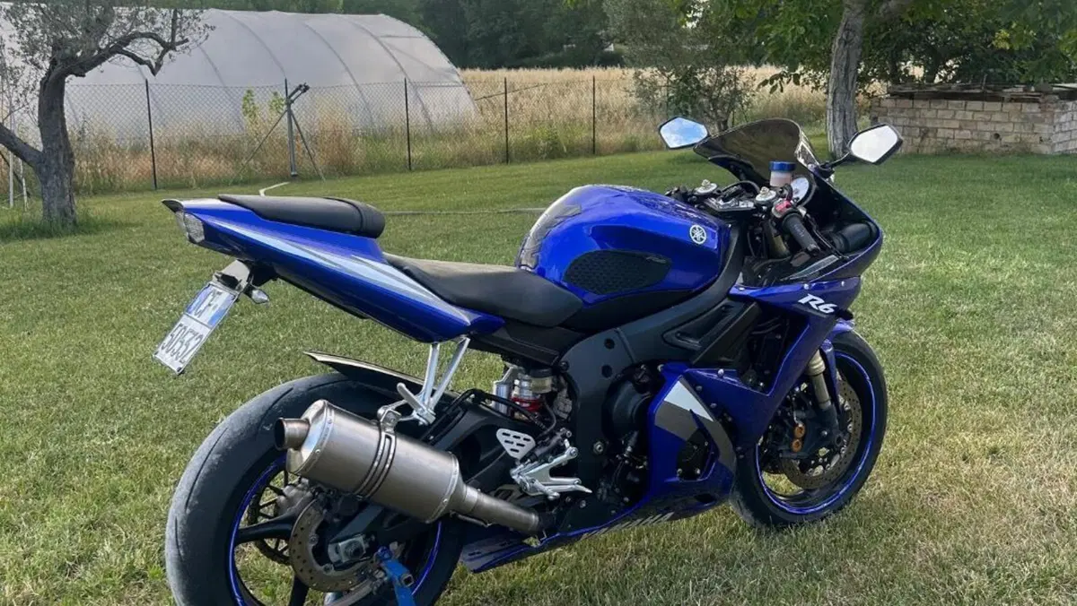 Yamaha YZF R6 (2005)  (3)