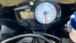 Yamaha YZF R6 (2005)  (6)