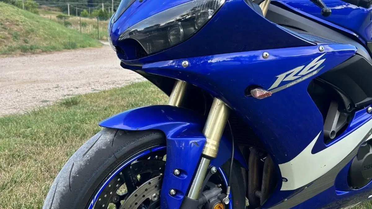 Yamaha YZF R6 (2005)  (7)