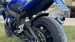 Yamaha YZF R6 (2005)  (8)