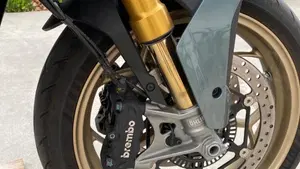 Moto Guzzi V100 Mandello S (2025 - 26)  (5)