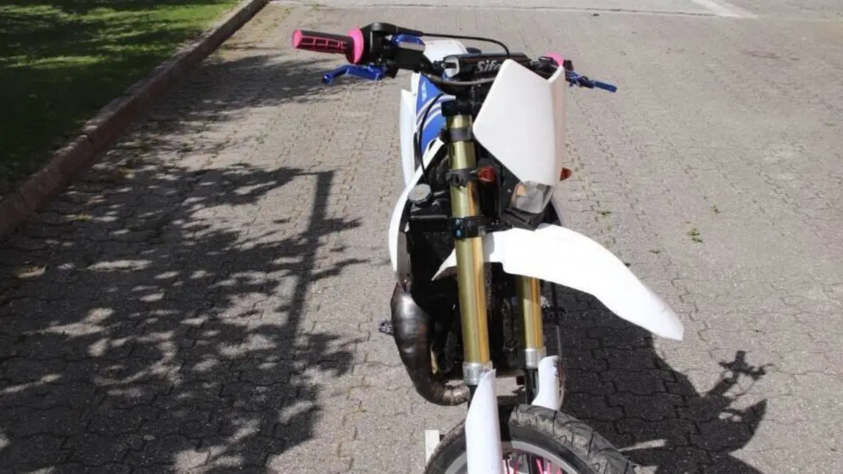 HM CRE 50 Six (1996 - 06) 
